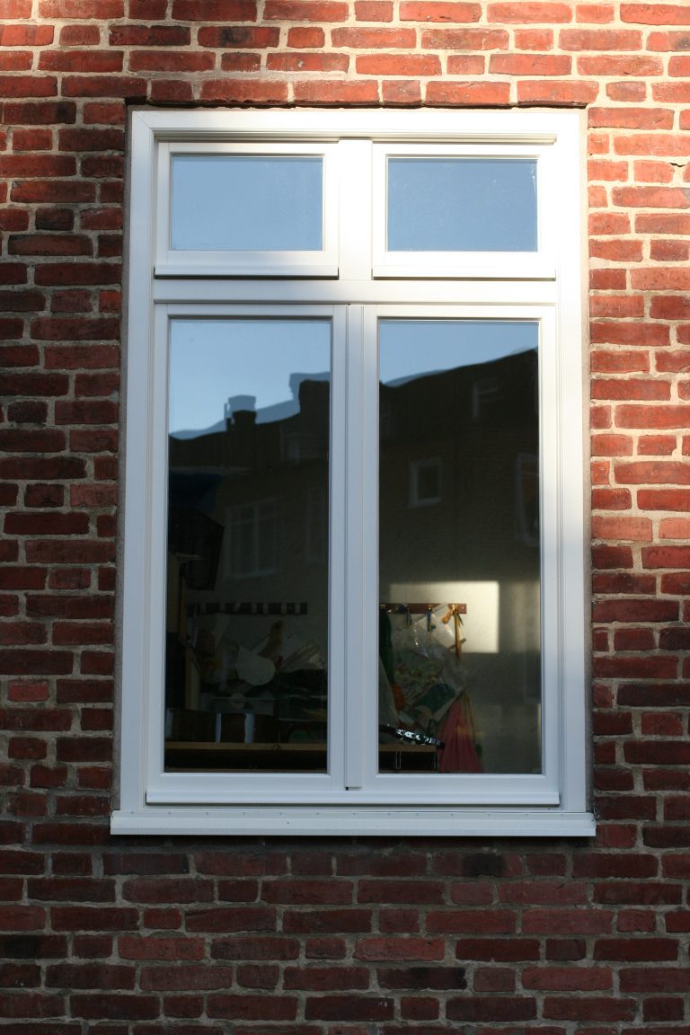 DOFAB Klassisk fönster inåtgående