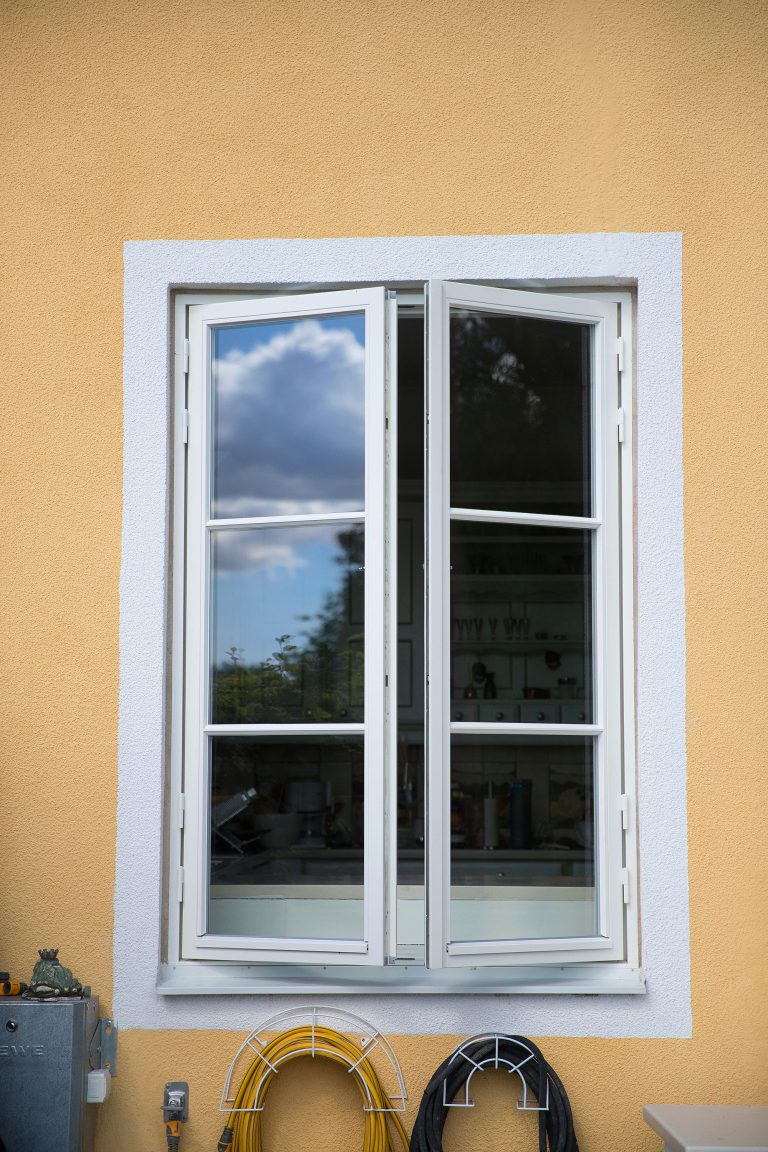 DOFAB Kultur fönster utan mittpost med spröjs