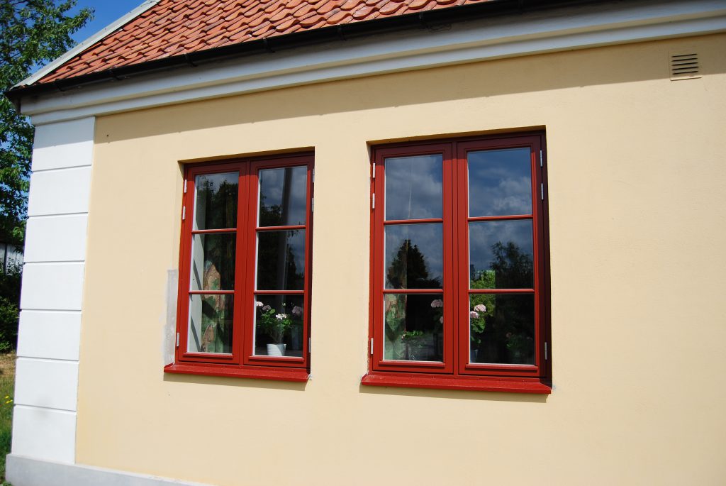 DOFAB KULTUR fönster utåtgående med spröjs